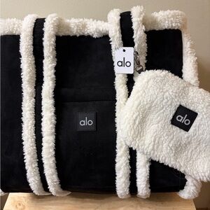 Brand New ALO Yoga WinterFun Black & White Sherpa-Trim Tote with Shearling Pouch